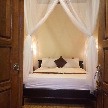Molleh Guest House ペムテラン エクステリア 写真